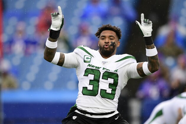 New York Jets strong safety Jamal Adams (33) warms up before an NFL football game against the Buffalo Bills Sunday, Dec. 29, 2019, in Orchard Park, N.Y. (AP Photo/David Dermer)