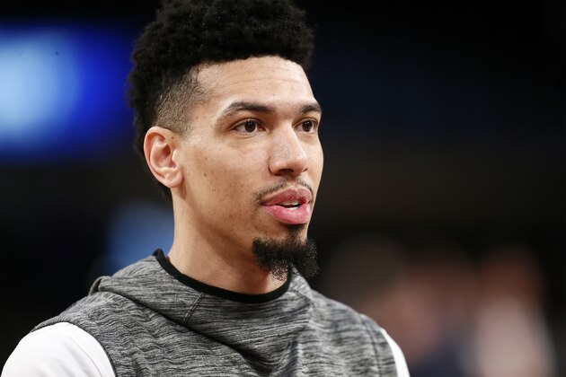 LOS ANGELES, CA - MARCH 10: Danny Green #14 of the Los Angeles Lakers warms up prior to a game before the game against the Brooklyn Nets at the Staples Center on March 10, 2020 in Los Angeles, CA. NOTE TO USER: User expressly acknowledges and agrees that, by downloading and or using this photograph, User is consenting to the terms and conditions of the Getty Images License Agreement. Mandatory Credit: 2020 NBAE (Photo by Chris Elise/NBAE via Getty Images) LOS ANGELES, CA - MARCH 10: Danny Green #14 of the Los Angeles Lakers warms up prior to a game before the game against the Brooklyn Nets at the Staples Center on March 10, 2020 in Los Angeles, CA. NOTE TO USER: User expressly acknowledges and agrees that, by downloading and or using this photograph, User is consenting to the terms and conditions of the Getty Images License Agreement. Mandatory Credit: 2020 NBAE (Photo by Chris Elise/NBAE via Getty Images)
