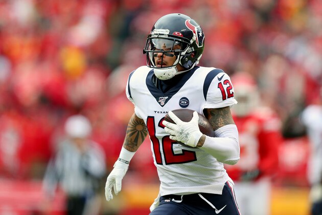 KANSAS CITY, MISSOURI - JANUARY 12: Kenny Stills #12 of the Houston Texans catches a 54-yard touchdown reception during the first quarter against the Kansas City Chiefs in the AFC Divisional playoff game at Arrowhead Stadium on January 12, 2020 in Kansas City, Missouri. (Photo by Tom Pennington/Getty Images) KANSAS CITY, MISSOURI - JANUARY 12: Kenny Stills #12 of the Houston Texans catches a 54-yard touchdown reception during the first quarter against the Kansas City Chiefs in the AFC Divisional playoff game at Arrowhead Stadium on January 12, 2020 in Kansas City, Missouri. (Photo by Tom Pennington/Getty Images)