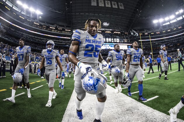 ARLINGTON, TEXAS - DECEMBER 28: Rodrigues Clark #25 of the Memphis Tigers during the Goodyear Cotton Bowl Classic at AT&T Stadium on December 28, 2019 in Arlington, Texas (Photo by Benjamin Solomon/Getty Images)