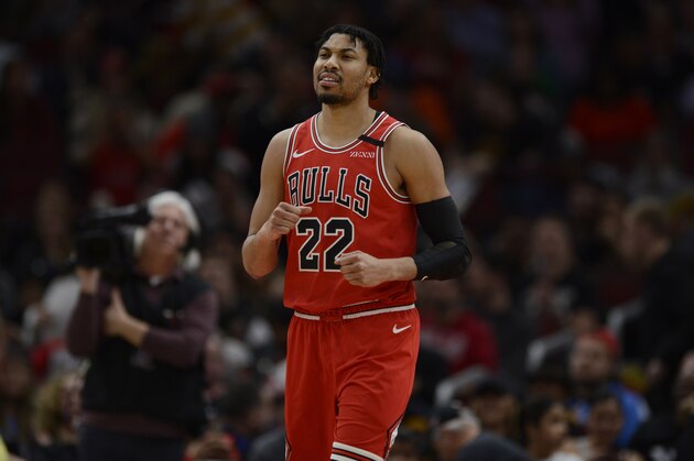 Chicago Bulls' Otto Porter Jr. (22) looks on during the second half of an NBA basketball game against the Cleveland Cavaliers Tuesday, March 10, 2020, in Chicago. Chicago won 108-103. (AP Photo/Paul Beaty)