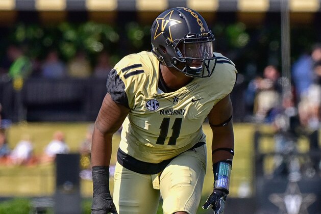 NASHVILLE, TN - SEPTEMBER 09:  Charles Wright #11 of the Vanderbilt Commodores plays against the Alabama A&M Bulldogs at Vanderbilt Stadium on September 9, 2017 in Nashville, Tennessee.  (Photo by Frederick Breedon/Getty Images)