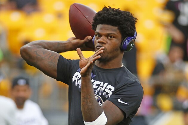 PITTSBURGH, PA - OCTOBER 06:  Lamar Jackson #8 of the Baltimore Ravens in action against the Pittsburgh Steelers on October 6, 2019 at Heinz Field in Pittsburgh, Pennsylvania.  (Photo by Justin K. Aller/Getty Images)