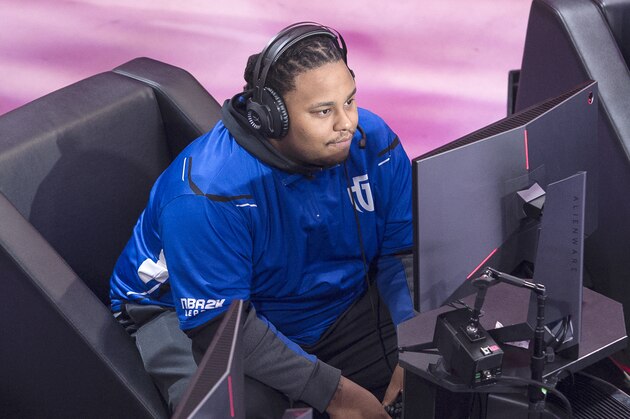 LONG ISLAND CITY, NY - AUGUST 10: Dimez of Mavs Gaming stays focused during the game against Bucks Gaming during Week 12 of the NBA 2K League on August 10, 2018 at the NBA 2K Studio in Long Island City, New York. NOTE TO USER: User expressly acknowledges and agrees that, by downloading and/or using this photograph, user is consenting to the terms and conditions of the Getty Images License Agreement. Mandatory Copyright Notice: Copyright 2018 NBAE (Photo by Michelle Farsi/NBAE via Getty Images)