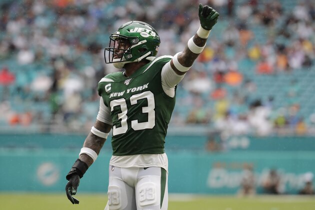 New York Jets strong safety Jamal Adams (33) in action during the first half of an NFL football game against the Miami Dolphins, Sunday, Nov. 3, 2019, in Miami Gardens, Fla. (AP Photo/Lynne Sladky)