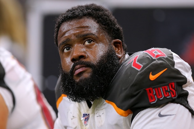 NEW ORLEANS, LOUISIANA - OCTOBER 06: Donovan Smith #76 of the Tampa Bay Buccaneers reacts during a game against the New Orleans Saints at the Mercedes Benz Superdome on October 06, 2019 in New Orleans, Louisiana. (Photo by Jonathan Bachman/Getty Images) NEW ORLEANS, LOUISIANA - OCTOBER 06: Donovan Smith #76 of the Tampa Bay Buccaneers reacts during a game against the New Orleans Saints at the Mercedes Benz Superdome on October 06, 2019 in New Orleans, Louisiana. (Photo by Jonathan Bachman/Getty Images)
