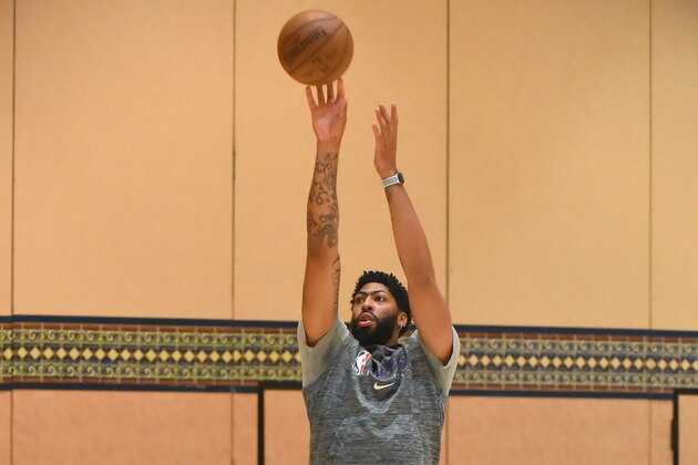 ORLANDO, FL - JULY 11: Anthony Davis of the Los Angeles Lakers shoots during practice as part of the NBA Restart 2020 on July 11, 2020 in Orlando, Florida. NOTE TO USER: User expressly acknowledges and agrees that, by downloading and/or using this photograph, user is consenting to the terms and conditions of the Getty Images License Agreement.  Mandatory Copyright Notice: Copyright 2020 NBAE (Photo by Bill Baptist/NBAE via Getty Images)