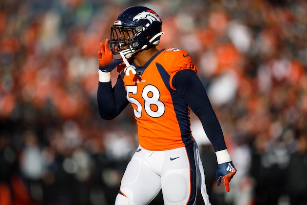 DENVER, CO - DECEMBER 29:  Outside Linebacker Von Miller #58 of the Denver Broncos defends on the play against the Oakland Raiders during the second quarter at Empower Field at Mile High on December 29, 2019 in Denver, Colorado. The Broncos defeated the Raiders 16-15. (Photo by Justin Edmonds/Getty Images)