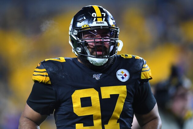 PITTSBURGH, PA - DECEMBER 15:  Cameron Heyward #97 of the Pittsburgh Steelers warms up prior to the game against the Buffalo Bills at Heinz Field on December 15, 2019 in Pittsburgh, Pennsylvania. (Photo by Joe Sargent/Getty Images)