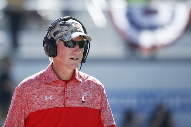 ORLANDO, FL - NOVEMBER 12: Head coach Tommy Tuberville of the Cincinnati Bearcats looks on from the sideline against the Central Florida Knights during the game at Bright House Networks Stadium on November 12, 2016 in Orlando, Florida. Central Florida defeated Cincinnati 24-3. (Photo by Joe Robbins/Getty Images)