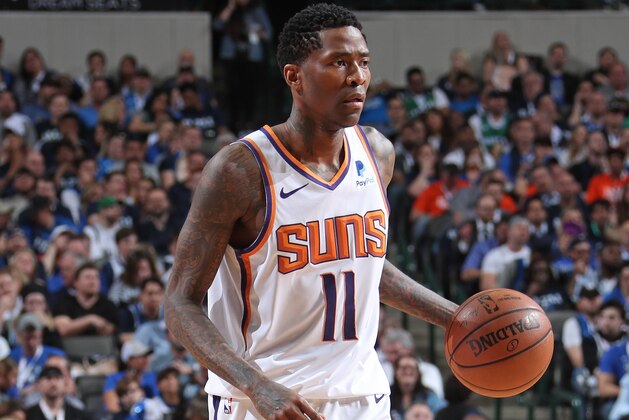 DALLAS, TX - APRIL 9:  Jamal Crawford #11 of the Phoenix Suns handles the ball against the Dallas Mavericks on April 9, 2019 at American Airlines Center in Dallas, TX. NOTE TO USER: User expressly acknowledges and agrees that, by downloading and or using this Photograph, user is consenting to the terms and conditions of the Getty Images License Agreement. Mandatory Copyright Notice: Copyright 2019 NBAE (Photo by Nathaniel S. Butler/NBAE via Getty Images)