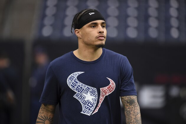 Houston Texans wide receiver Kenny Stills warms up before an NFL wild-card playoff football game against the Buffalo Bills Saturday, Jan. 4, 2020, in Houston. (AP Photo/Eric Christian Smith)