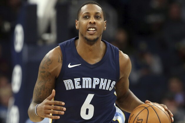 Memphis Grizzlies' Mario Chalmers plays against the Minnesota Timberwolves in the first half of an NBA basketball game Monday, April 9, 2018, in Minneapolis. (AP Photo/Jim Mone)