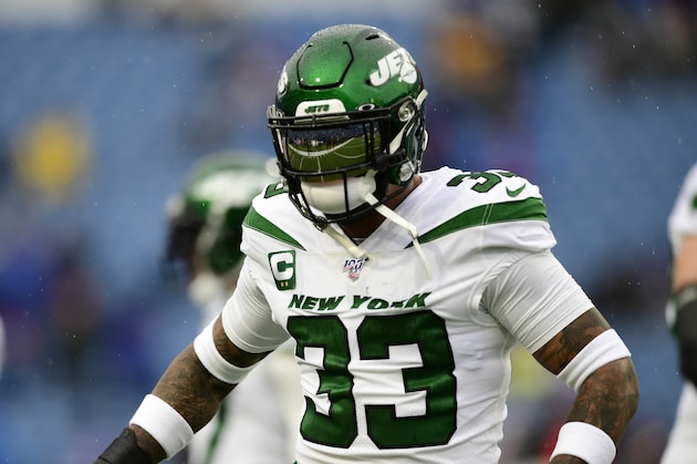 New York Jets strong safety Jamal Adams (33) warms up before an NFL football game against the Buffalo Bills Sunday, Dec. 29, 2019, in Orchard Park, N.Y. (AP Photo/David Dermer)
