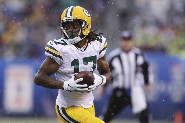Green Bay Packers wide receiver Davante Adams (17) runs the ball up the field during the first half of an NFL football game against the New York Giants, Sunday, Dec. 1, 2019, in East Rutherford, N.J. The Green Bay Packers won 31-13. (AP Photo/Steve Luciano)