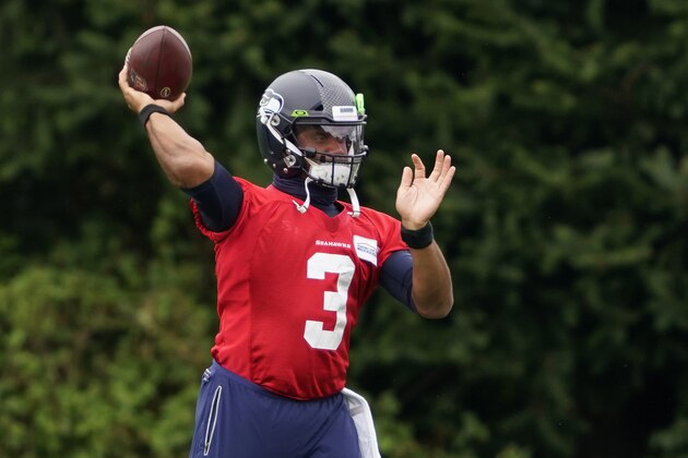 Seattle Seahawks quarterback Russell Wilson passes during NFL football training camp, Thursday, Aug. 20, 2020, in Renton, Wash. (AP Photo/Ted S. Warren)