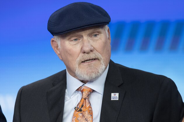 Fox Sports analyst Terry Bradshaw makes an appearance on Fox News show Fox Sports analyst Terry Bradshaw makes an appearance on Fox News show