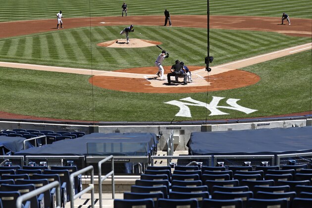 Tampa Bay Rays pitcher John Curtiss delivers a pitch against the New York Yankees during the first inning of a baseball game Thursday, Aug. 20, 2020, in New York. (AP Photo/Adam Hunger)