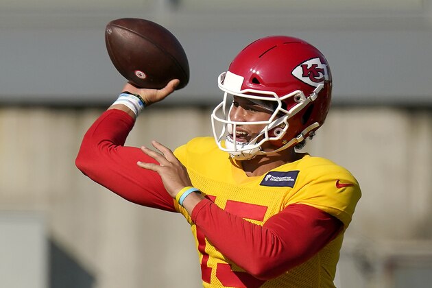 Kansas City Chiefs quarterback Patrick Mahomes passes during an NFL football training camp practice Friday, Aug. 21, 2020, in Kansas City, Mo. (AP Photo/Charlie Riedel) Kansas City Chiefs quarterback Patrick Mahomes passes during an NFL football training camp practice Friday, Aug. 21, 2020, in Kansas City, Mo. (AP Photo/Charlie Riedel)