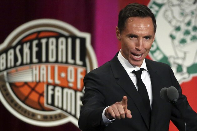 Steve Nash speaks during induction ceremonies into the Basketball Hall of Fame, Friday, Sept. 7, 2018, in Springfield, Mass. (AP Photo/Elise Amendola)