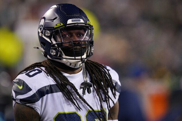 Seattle Seahawks' Jadeveon Clowney plays during the second half of an NFL wild-card playoff football game against the Philadelphia Eagles, Sunday, Jan. 5, 2020, in Philadelphia. (AP Photo/Chris Szagola)