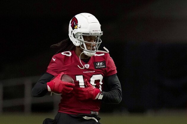 Arizona Cardinals wide receiver DeAndre Hopkins makes a catch as receivers run drills during an NFL football workout Wednesday, Aug. 12, 2020, in Glendale, Ariz. (AP Photo/Ross D. Franklin) Arizona Cardinals wide receiver DeAndre Hopkins makes a catch as receivers run drills during an NFL football workout Wednesday, Aug. 12, 2020, in Glendale, Ariz. (AP Photo/Ross D. Franklin)