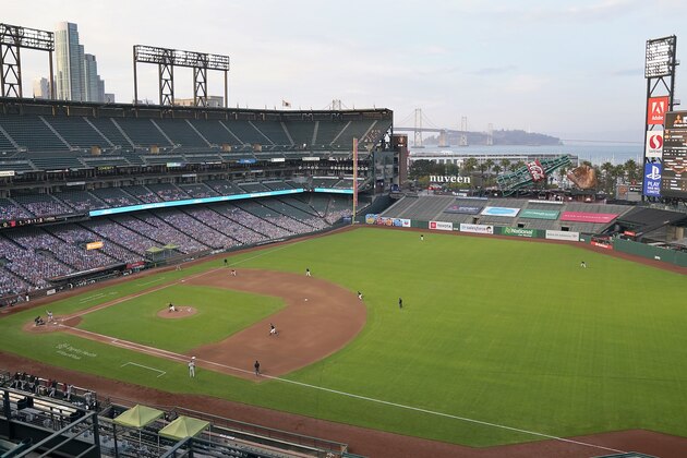 The San Francisco Giants play against the Arizona Diamondbacks in Oracle Park during the fourth inning of a baseball game in San Francisco, Saturday, Aug. 22, 2020. (AP Photo/Tony Avelar)