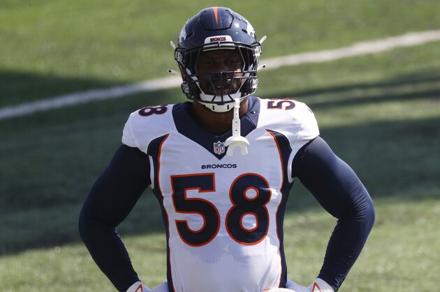 Denver Broncos linebacker Von Miller (58) takes part in drills during an NFL football practice Tuesday, Aug. 18, 2020, at the team's headquarter in Englewood, Colo. (AP Photo/David Zalubowski)
