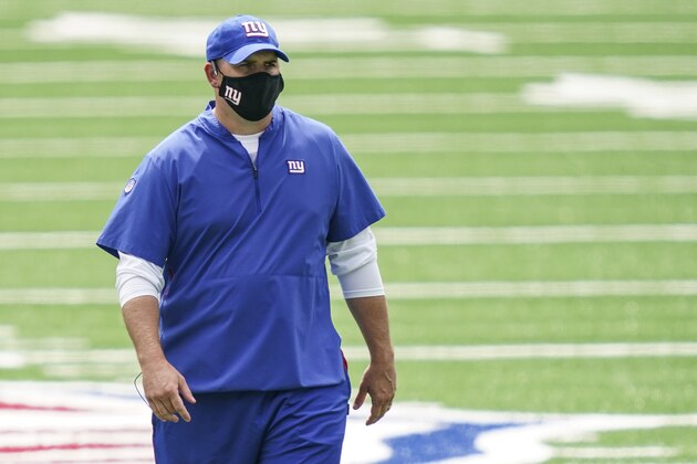New York Giants head coach Joe Judge works the field during a scrimmage at the NFL football team's training camp, Thursday, Sept. 3, 2020, in East Rutherford, N.J. (AP Photo/John Minchillo)