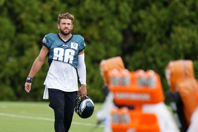 Philadelphia Eagles' Zach Ertz walks the field before practice at the NFL football team's facility, Thursday, Sept. 10, 2020, in Philadelphia. (AP Photo/Matt Slocum)