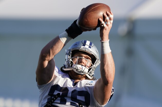 Dallas Cowboys tight end Blake Jarwin (89) catches during NFL football practice in Frisco, Texas, Thursday, Aug. 20, 2020. (AP Photo/LM Otero)