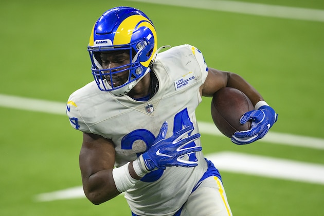 Los Angeles Rams running back Malcolm Brown sprints with the ball during an NFL football game against the Dallas Cowboys, Sunday, Sept. 13, 2020, in Inglewood, Calif. (AP Photo/Kyusung Gong)