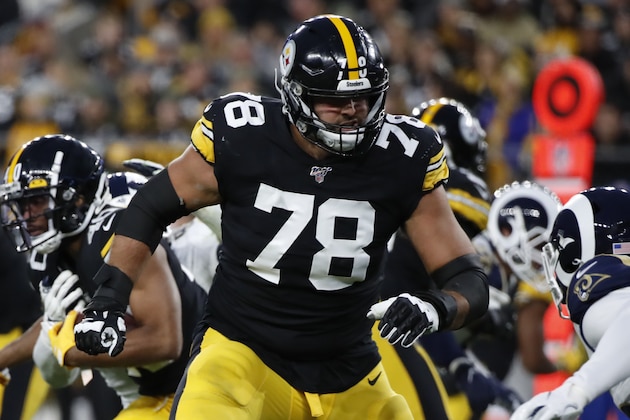 Pittsburgh Steelers offensive tackle Alejandro Villanueva (78) blocks during the first half of an NFL football game against the Los Angeles Rams in Pittsburgh, Sunday, Nov. 10, 2019. (AP Photo/Don Wright)