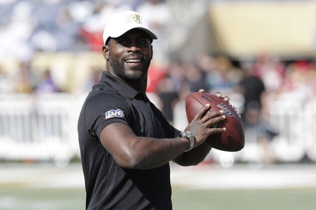 Former NFL quarterback Michael Vick throws the football before the NFL Pro Bowl football game, Sunday, Jan. 26, 2020, in Orlando, Fla. (AP Photo/Chris O?Meara) Former NFL quarterback Michael Vick throws the football before the NFL Pro Bowl football game, Sunday, Jan. 26, 2020, in Orlando, Fla. (AP Photo/Chris O?Meara)