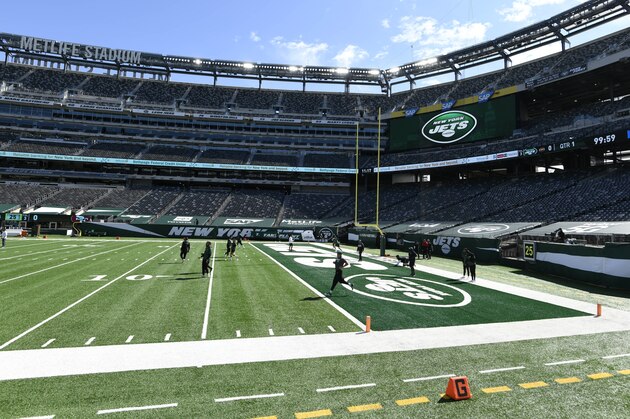 The New York Jets warm up before an NFL football game against the San Francisco 49ers at MetLife Stadium Sunday, Sept. 20, 2020, in East Rutherford, N.J. (AP Photo/Corey Sipkin)