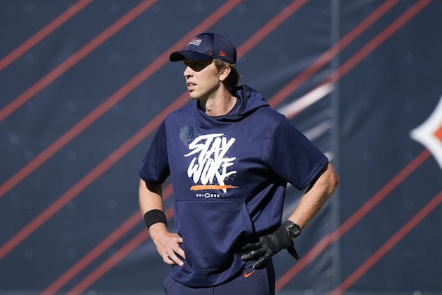 Chicago Bears quarterback Nick Foles warms up before an NFL football game against the New York Giants in Chicago, Sunday, Sept. 20, 2020. (AP Photo/Nam Y. Huh)