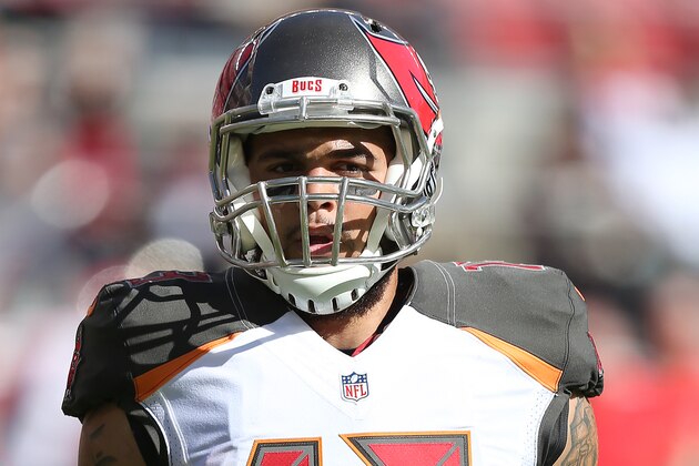 Tampa Bay Buccaneers wide receiver Mike Evans (13) against the San Francisco 49ers during an NFL football game Sunday, Oct. 23, 2016, in Santa Clara, CA. The Bucs defeated the Niners 34-17. (Daniel Gluskoter/AP Images for Panini) Tampa Bay Buccaneers wide receiver Mike Evans (13) against the San Francisco 49ers during an NFL football game Sunday, Oct. 23, 2016, in Santa Clara, CA. The Bucs defeated the Niners 34-17. (Daniel Gluskoter/AP Images for Panini)