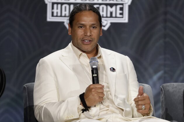 Hall of Fame class of 2020 Troy Polamalu speaks at the NFL Honors football award show Saturday, Feb. 1, 2020, in Miami. (AP Photo/Mark Humphrey) Hall of Fame class of 2020 Troy Polamalu speaks at the NFL Honors football award show Saturday, Feb. 1, 2020, in Miami. (AP Photo/Mark Humphrey)