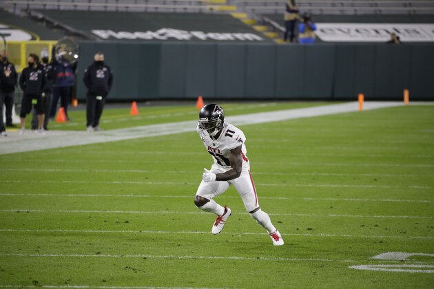 Atlanta Falcons wide receiver Julio Jones (11) runs a route during an NFL game between the Atlanta Falcons and the Green Bay Packers, Monday, Oct 5. 20, 2020, in Green Bay, Wis. (AP Photo/Jeffrey Phelps)