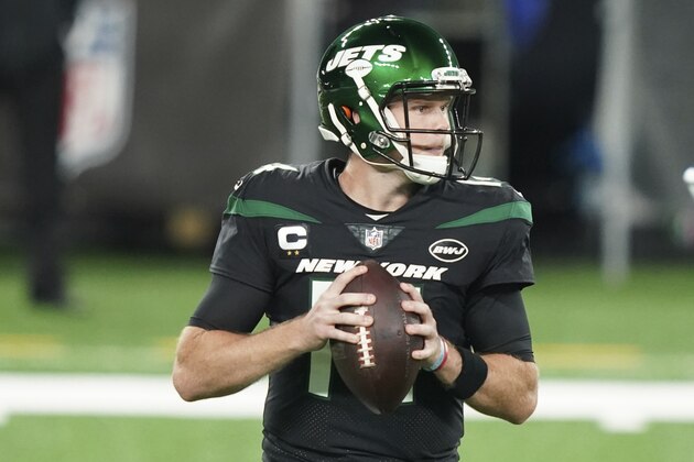 New York Jets quarterback Sam Darnold (14) during the first half of an NFL football game against the Denver Broncos Thursday, Oct. 1, 2020, in East Rutherford, N.J. (AP Photo/John Minchillo)
