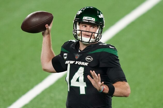 New York Jets quarterback Sam Darnold (14) throws a pass during the first half of an NFL football game against the Denver Broncos Thursday, Oct. 1, 2020, in East Rutherford, N.J. (AP Photo/John Minchillo)