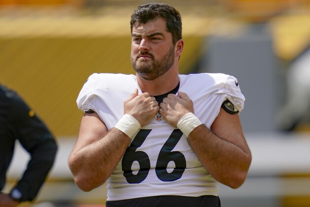 Pittsburgh Steelers guard David DeCastro (66) during an NFL football training camp practice, Monday, Aug. 24, 2020, in Pittsburgh. (AP Photo/Keith Srakocic)