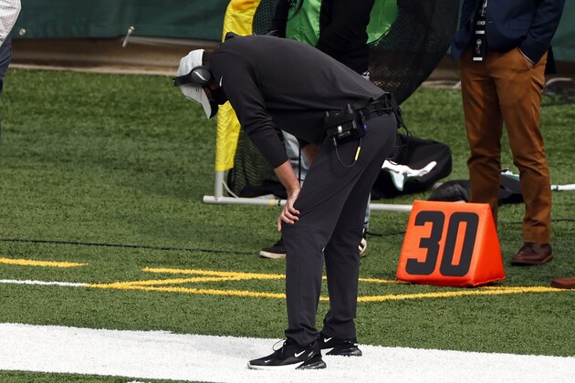 New York Jets head coach Adam Gase reacts during an NFL football game against the Arizona Cardinals, Sunday, Oct. 11, 2020, in East Rutherford, N.J. (AP Photo/Adam Hunger) New York Jets head coach Adam Gase reacts during an NFL football game against the Arizona Cardinals, Sunday, Oct. 11, 2020, in East Rutherford, N.J. (AP Photo/Adam Hunger)