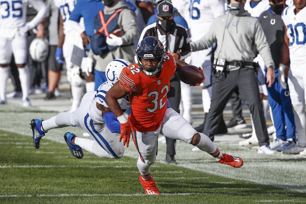 Chicago Bears running back David Montgomery (32) in action against the Indianapolis Colts during the first half of an NFL football game, Sunday, Oct. 4, 2020, in Chicago. (AP Photo/Kamil Krzaczynski)