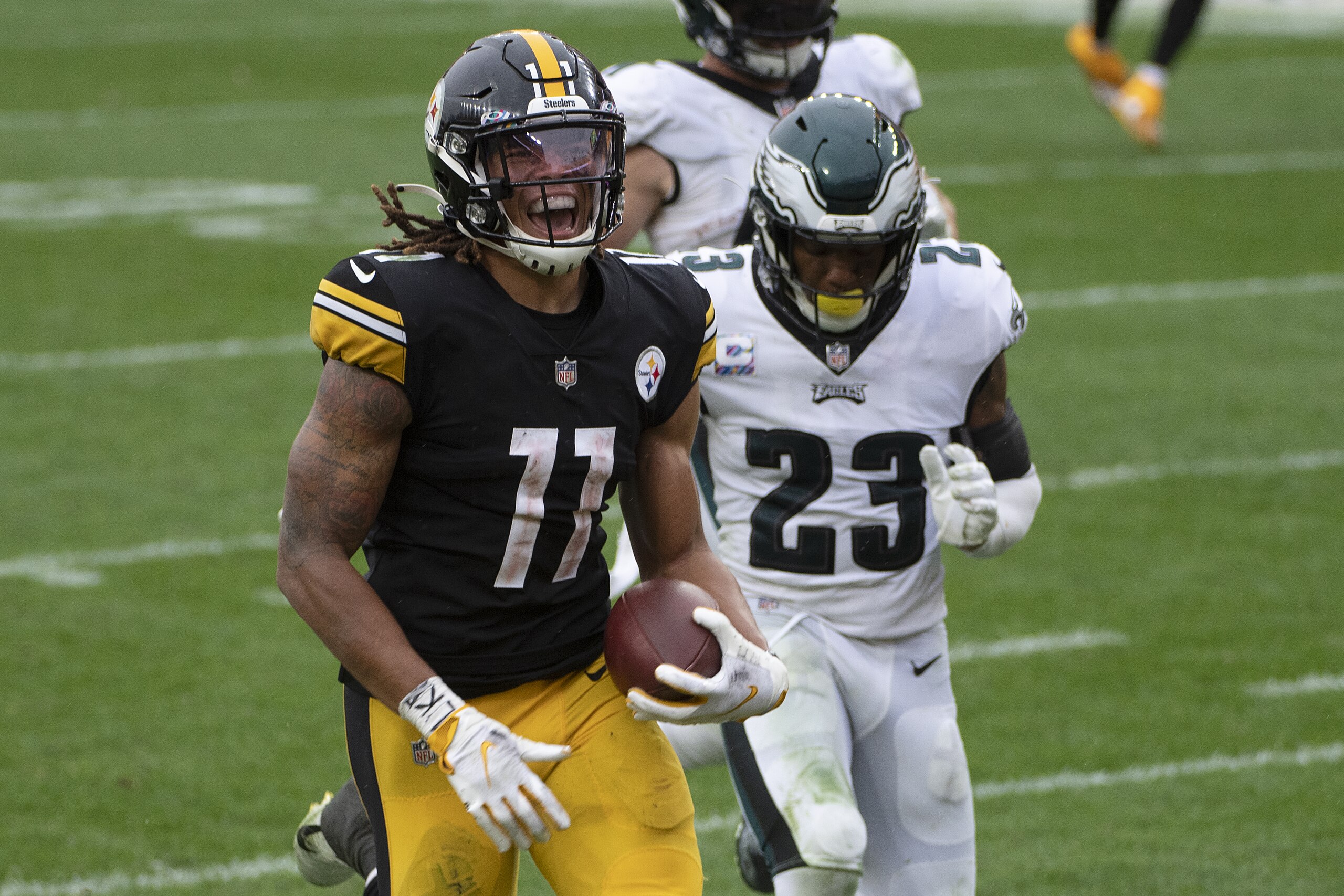 Pittsburgh Steelers wide receiver Chase Claypool (11) reacts as he runs into the end zone for a touchdown in the fourth quarter during an NFL football game against the Philadelphia Eagles, Sunday, Oct. 11, 2020, in Pittsburgh. (AP Photo/Justin Berl) Pittsburgh Steelers wide receiver Chase Claypool (11) reacts as he runs into the end zone for a touchdown in the fourth quarter during an NFL football game against the Philadelphia Eagles, Sunday, Oct. 11, 2020, in Pittsburgh. (AP Photo/Justin Berl)