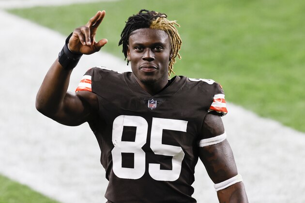 Cleveland Browns tight end David Njoku (85) celebrates after the Browns defeated the Indianapolis Colts 32-23 during an NFL football game, Sunday, Oct. 11, 2020, in Cleveland. (AP Photo/Ron Schwane)