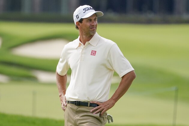 Adam Scott, waits to putt on the first green during the first round of the US Open Golf Championship, Thursday, Sept. 17, 2020, in Mamaroneck, N.Y. (AP Photo/John Minchillo)