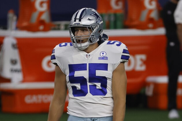 Dallas Cowboys linebacker Leighton Vander Esch (55) warms up before an NFL football game against the Arizona Cardinals in Arlington, Texas, Monday, Oct. 19, 2020. (AP Photo/Ron Jenkins)