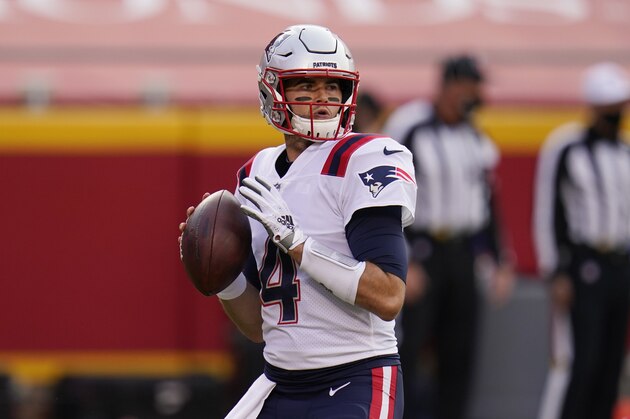 New England Patriots quarterback Jarrett Stidham warms up before an NFL football game against the Kansas City Chiefs, Monday, Oct. 5, 2020, in Kansas City. (AP Photo/Jeff Roberson) New England Patriots quarterback Jarrett Stidham warms up before an NFL football game against the Kansas City Chiefs, Monday, Oct. 5, 2020, in Kansas City. (AP Photo/Jeff Roberson)