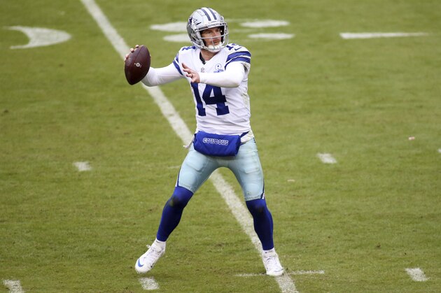Dallas Cowboys quarterback Andy Dalton (14) in action during an NFL football game against the Washington Football Team, Sunday, Oct. 25, 2020 in Landover, Md. (AP Photo/Daniel Kucin Jr.)
